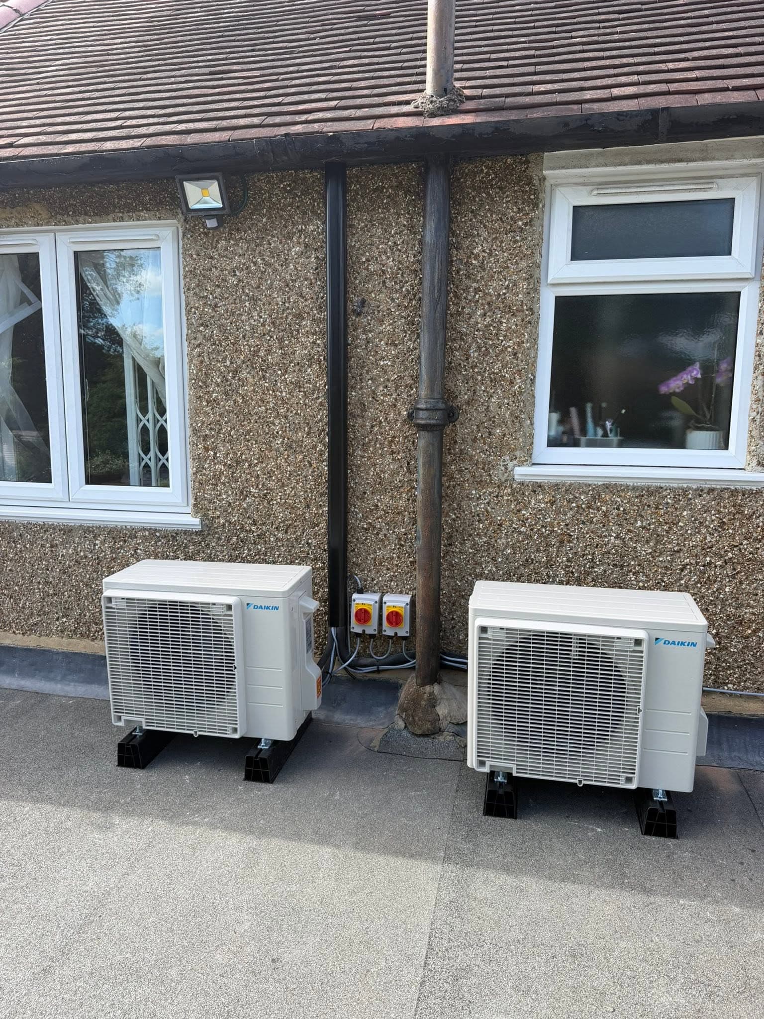 Dual Split System — Surrey — photo 5