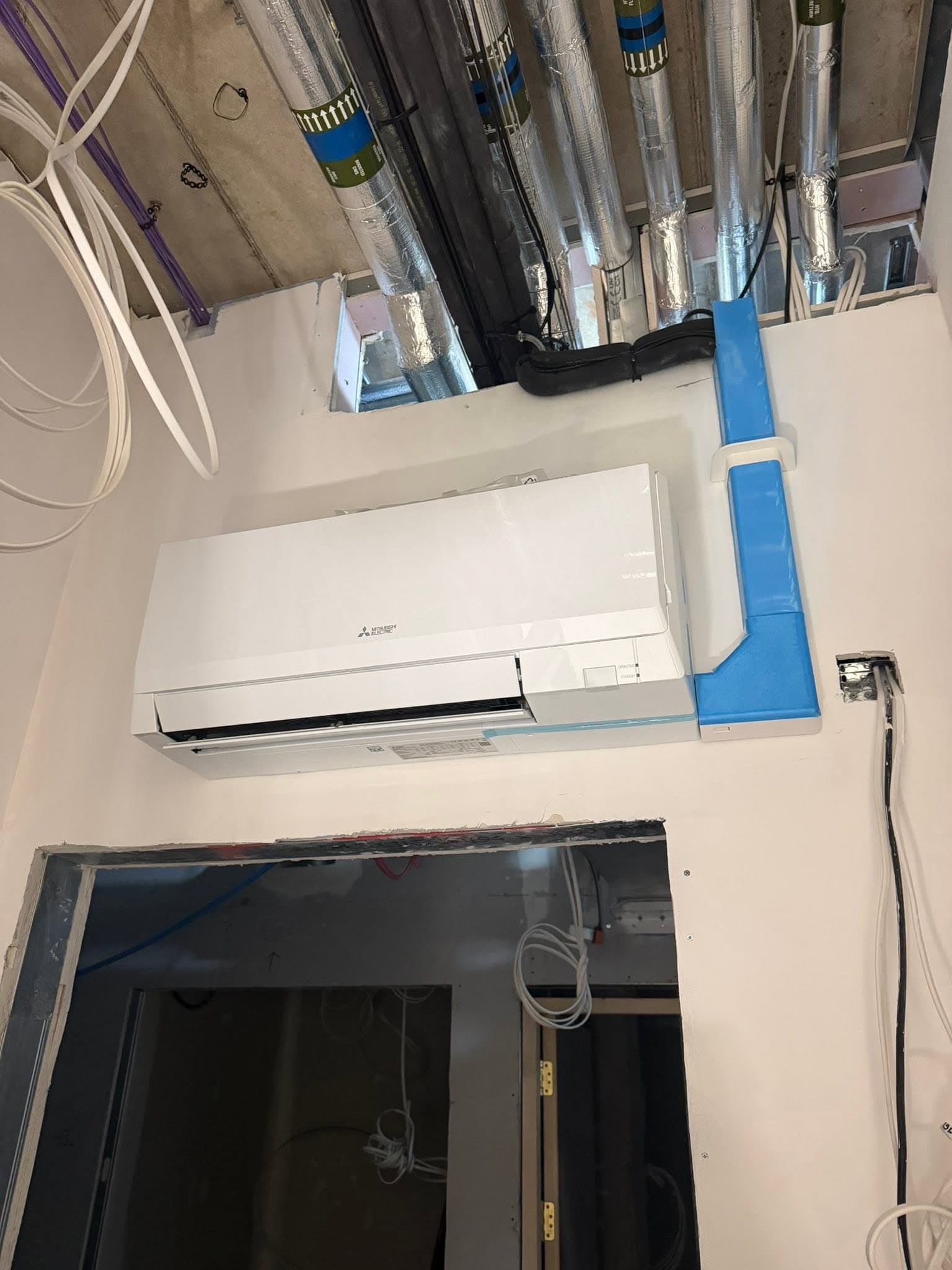 Office Air Conditioning — photo 2